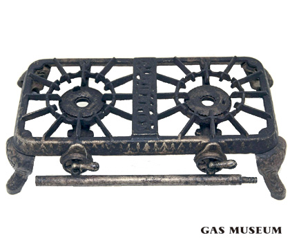 東京ガス：GAS MUSEUM ガスミュージアム ／ 収蔵品で見るガス器具の